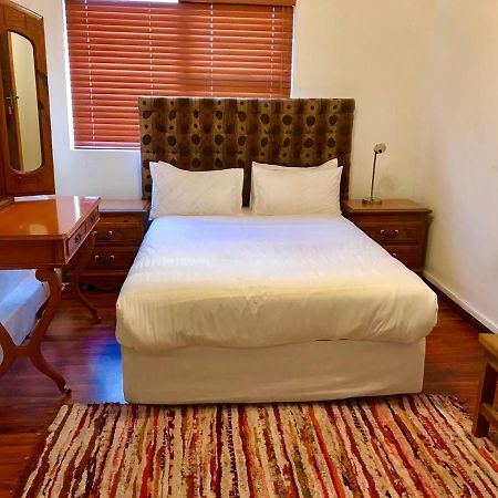 Mbalentle Guesthouse Bishop Lavis Kültér fotó
