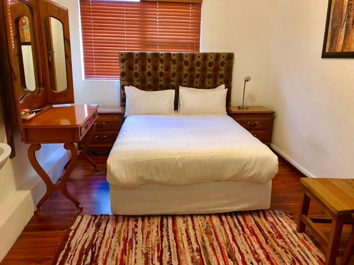 Mbalentle Guesthouse Bishop Lavis Kültér fotó
